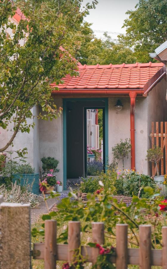 Domecek Na Kvetinovem Statku Holiday home Zdice
